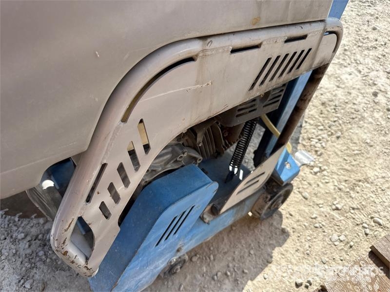 Quantity of (3) Asphalt Cutter Accesorios máquina de asfalto