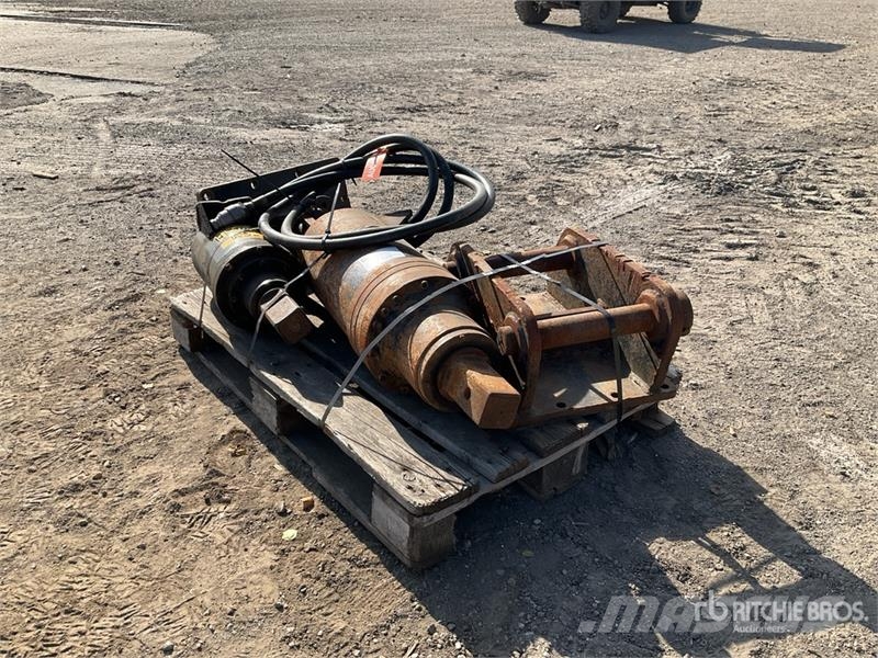 Quantity of (3) Auger Bit Ostale kargo komponente