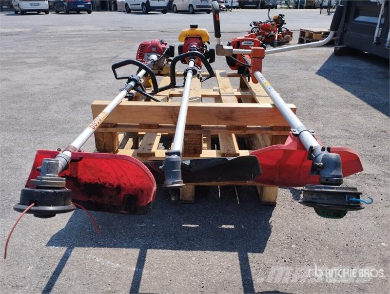 Quantity of (3) Brush Cutter Стъблорезачки