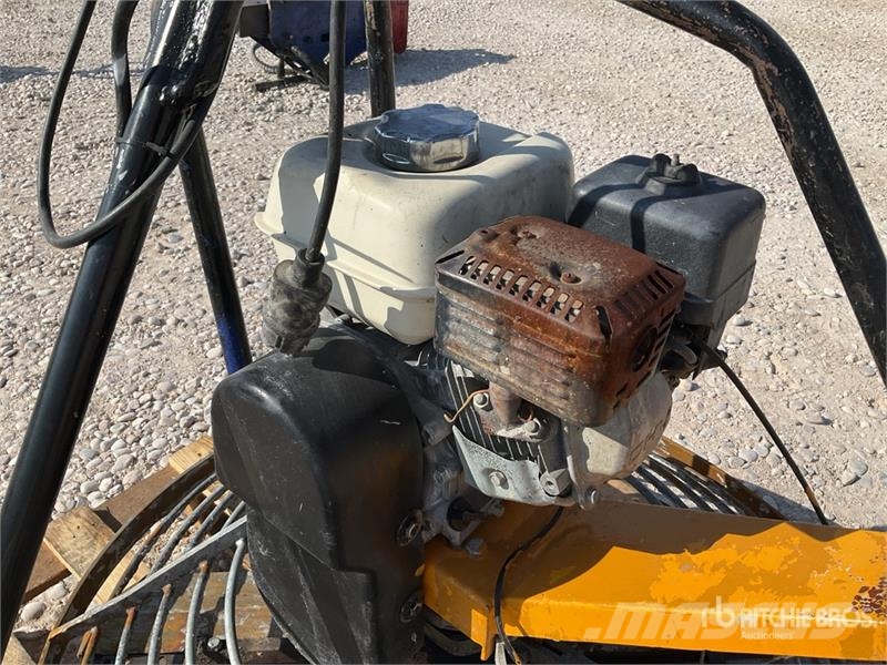 Quantity of (3) Concrete Equipment Utilaje construcții - Altele