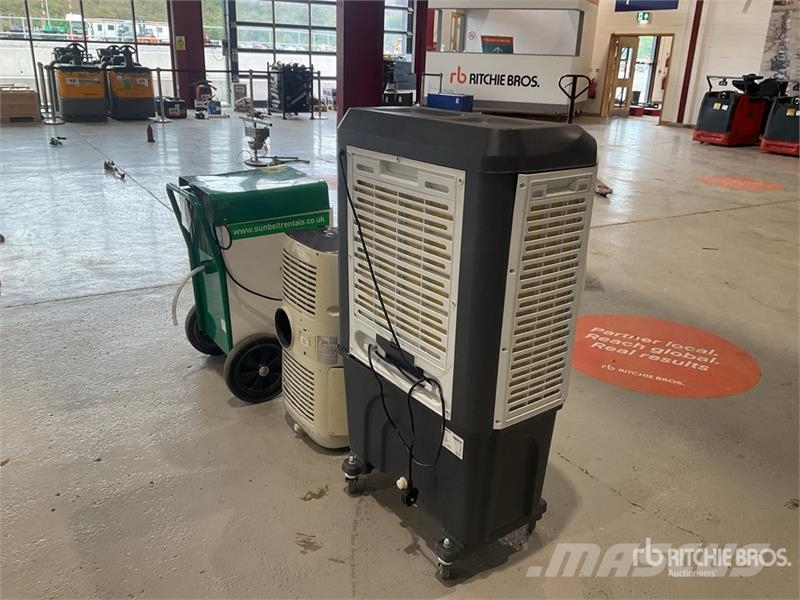 Quantity of (3) Dehumidifier Andere Zubehörteile