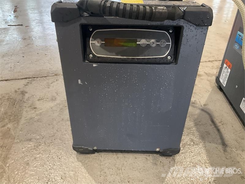 Quantity of (3) Dri-Eaz The Cube Dehumidifier Andere Zubehörteile