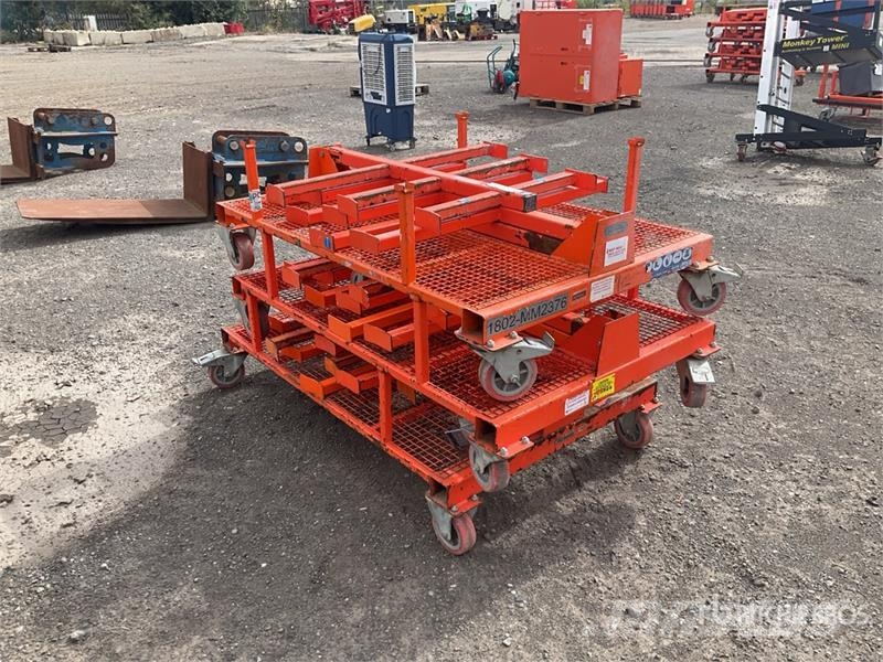 Quantity of (3) Eazytools Material Rack Andere Zubehörteile