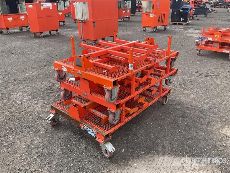 Quantity of (3) Eazytools Material Rack Andere Zubehörteile