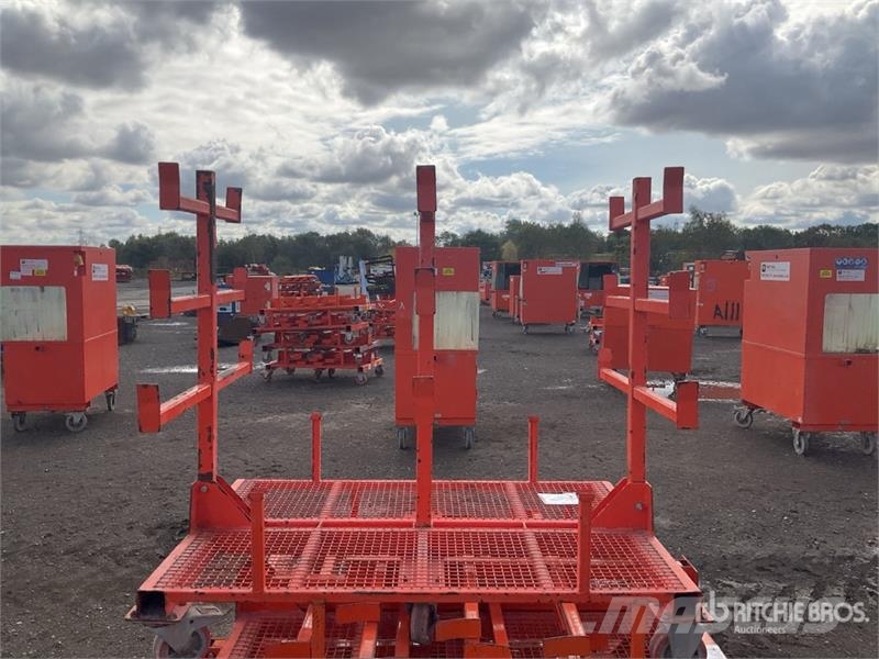 Quantity of (3) Eazytools Material Rack Andere Zubehörteile