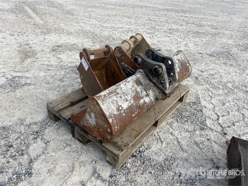  Quantity of (3) Excavator Bucket Žlice