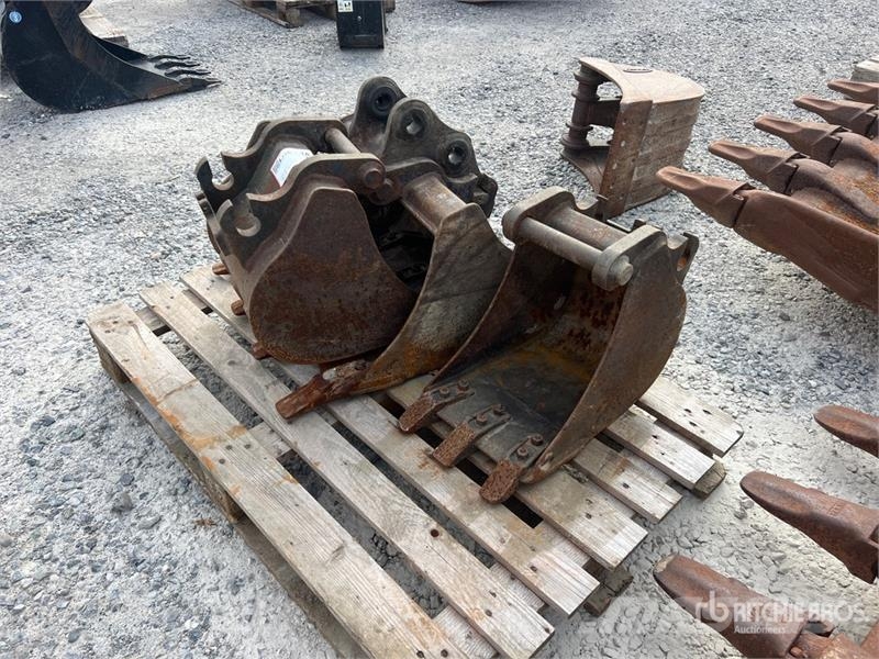 Quantity of (3) Excavator Bucket Žlice