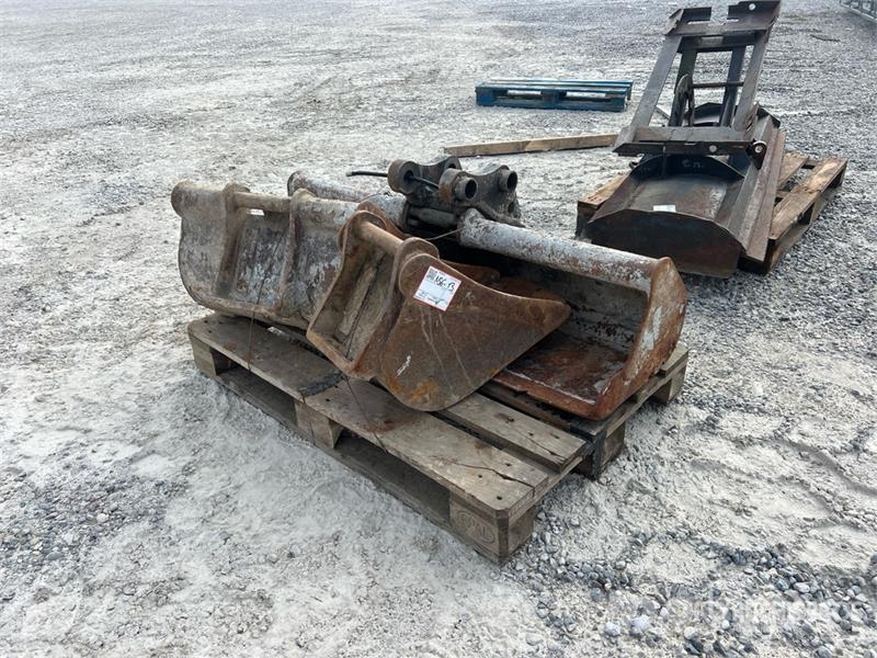  Quantity of (3) Excavator Bucket Žlice