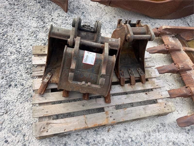Quantity of (3) Excavator Bucket Žlice