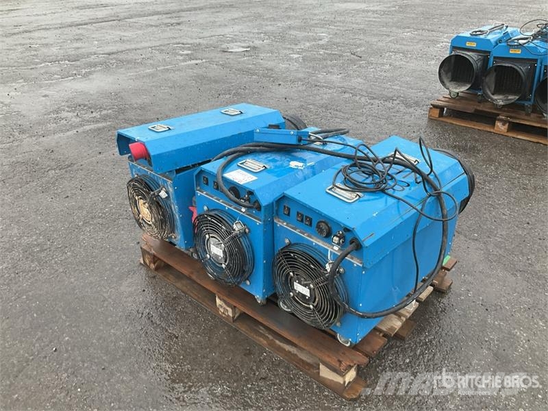  Quantity of (3) FFHT32-18 Space Heater معدات التسخين والإذابة