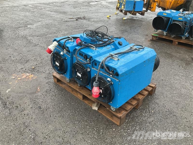  Quantity of (3) FFHT32-18 Space Heater معدات التسخين والإذابة
