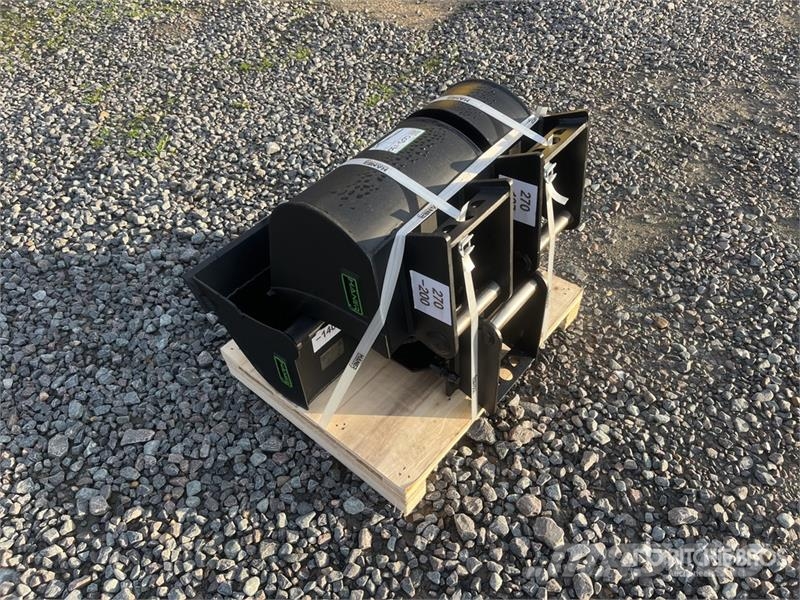 Quantity of (3) Haener 700 mm Package of Excavato دلاء