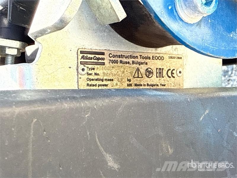 Quantity of (3) Jumping Jack Tamper Пробки