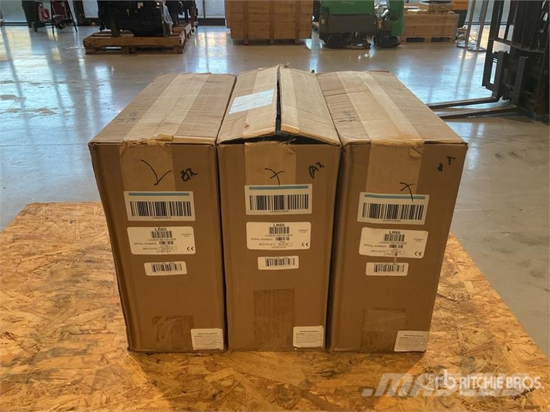 Quantity of (3) LR60 Receiver with Magnetic Mount Instruments, measuring and automation equipment