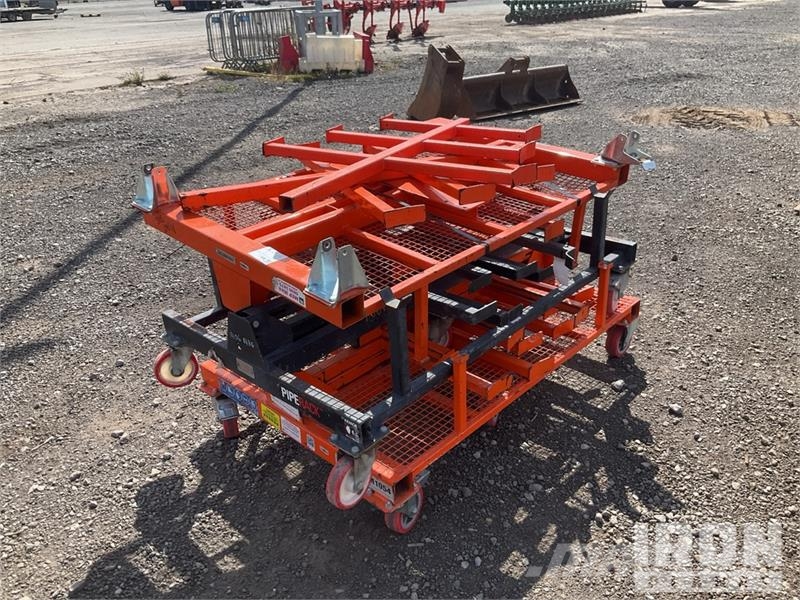 Quantity of (3) Material Rack Andere Zubehörteile