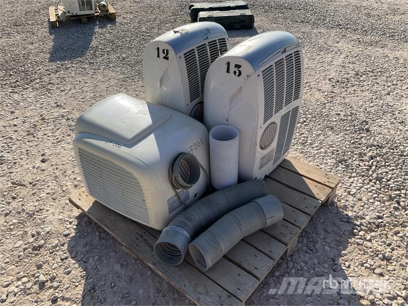 Quantity of (3) Olimpia Splendid Air Conditioner Kühl- und Heizsysteme