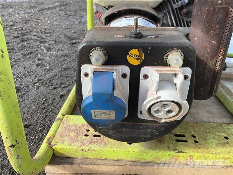 Quantity of (3) Portable Generator Set Muud generaatorid