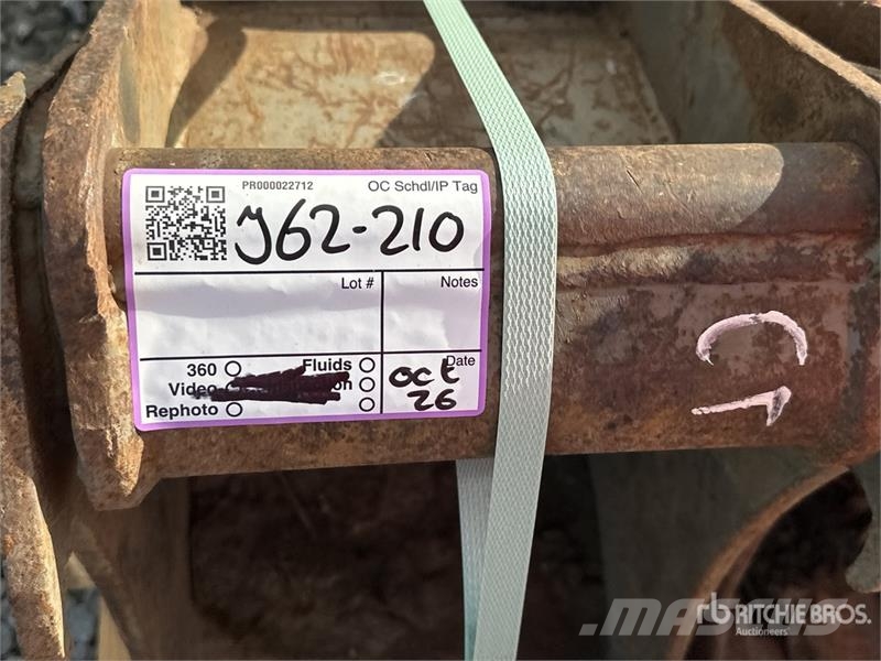 Quantity of (3) Q/C Digging Excavator Bucket Kašike / Korpe