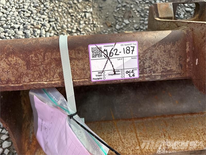 Quantity of (3) Q/C Digging Excavator Bucket Kašike / Korpe