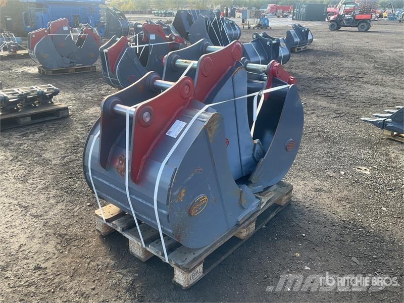 Quantity of (3) Strickland Digging Excavator Bucke دلاء