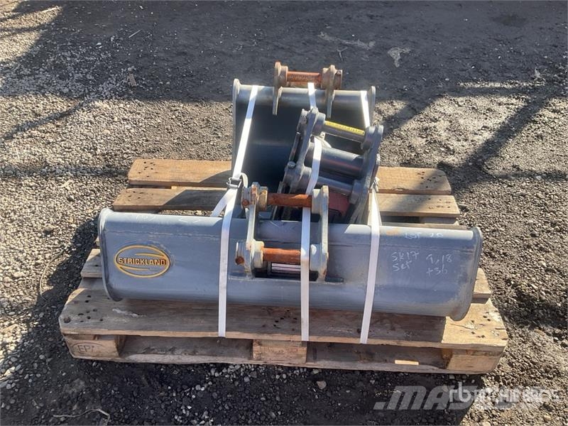 Quantity of (3) Strickland Excavator Bucket - Fits Kašike / Korpe