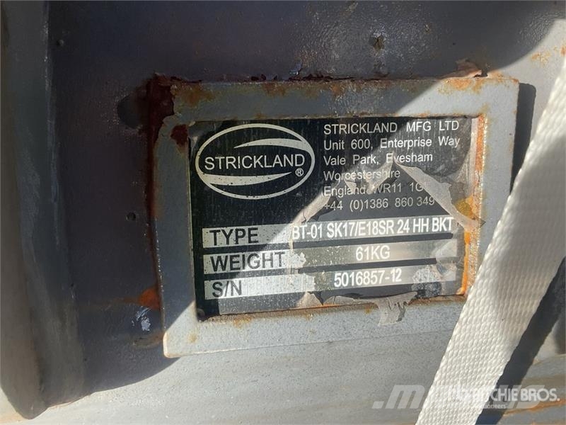 Quantity of (3) Strickland Excavator Bucket - Fits Kašike / Korpe