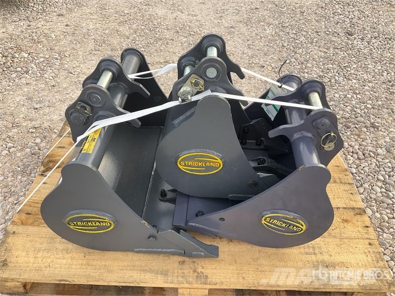 Quantity of (3) Strickland Excavator Bucket - Fits Kašike / Korpe