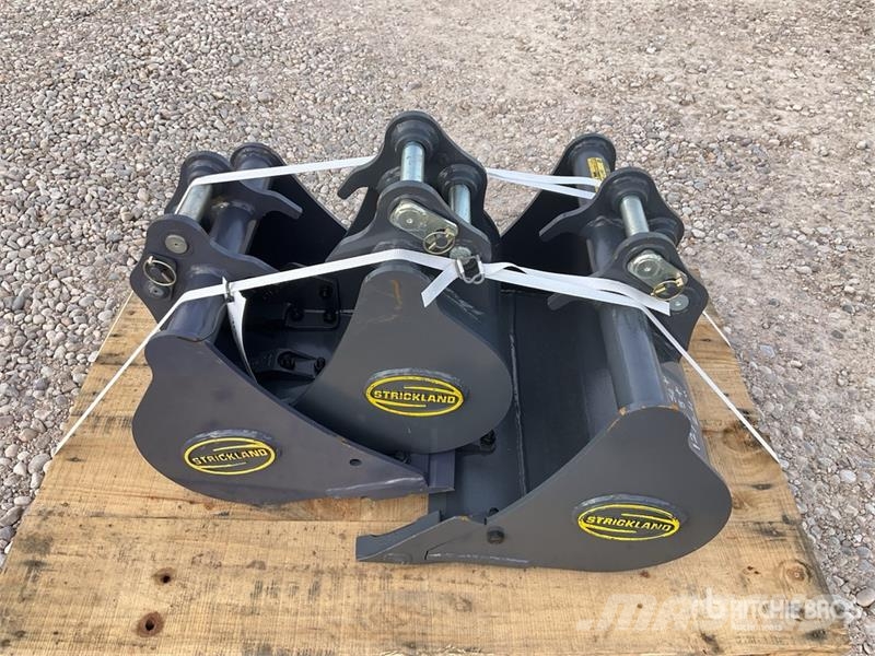 Quantity of (3) Strickland Excavator Bucket - Fits Kašike / Korpe