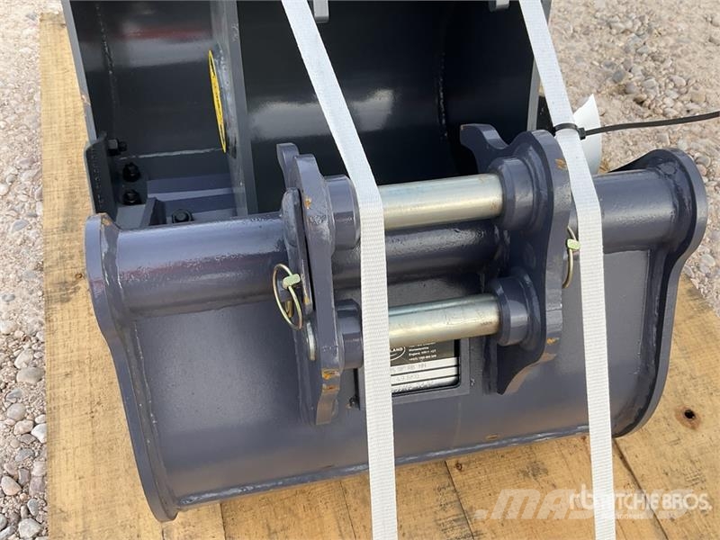 Quantity of (3) Strickland Excavator Bucket - Fits Kašike / Korpe