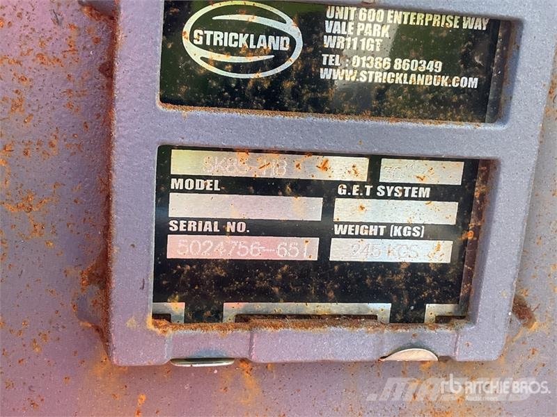 Quantity of (3) Strickland Digging Excavator Bucke دلاء