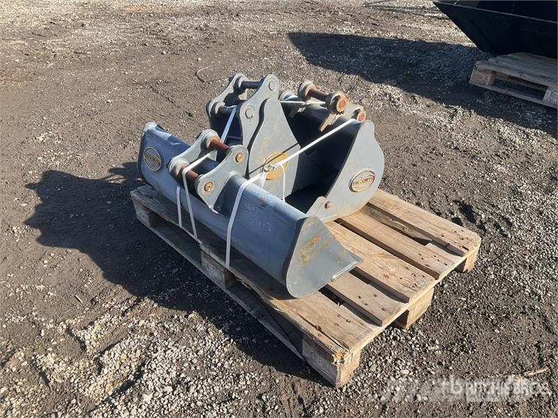  Quantity of (3) Strickland Excavator Bucket - Fits دلاء
