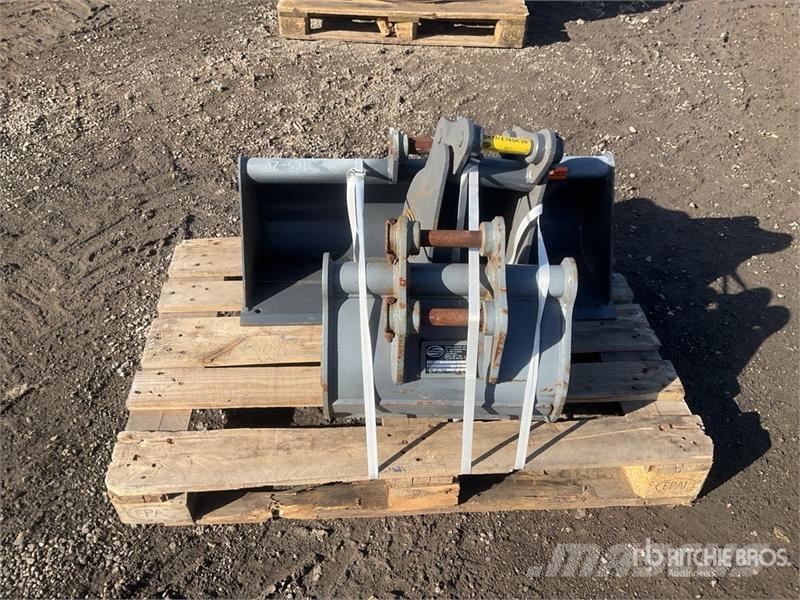  Quantity of (3) Strickland Excavator Bucket - Fits دلاء