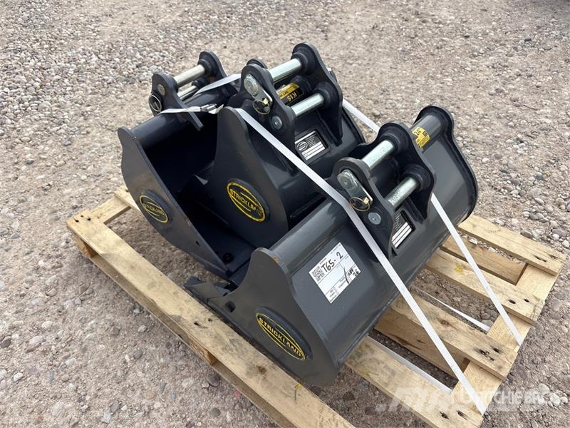  Quantity of (3) Strickland Excavator Bucket - Fits دلاء