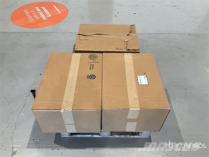 Quantity of (3) Trimble Kit - Base, Cat Dozer D8T Instruments, measuring and automation equipment