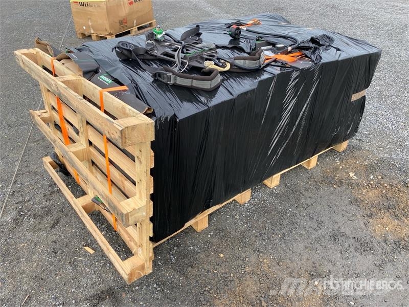  Quantity of (37) MSA Auer Breathing Apparatus معدات البناء - غير ذلك