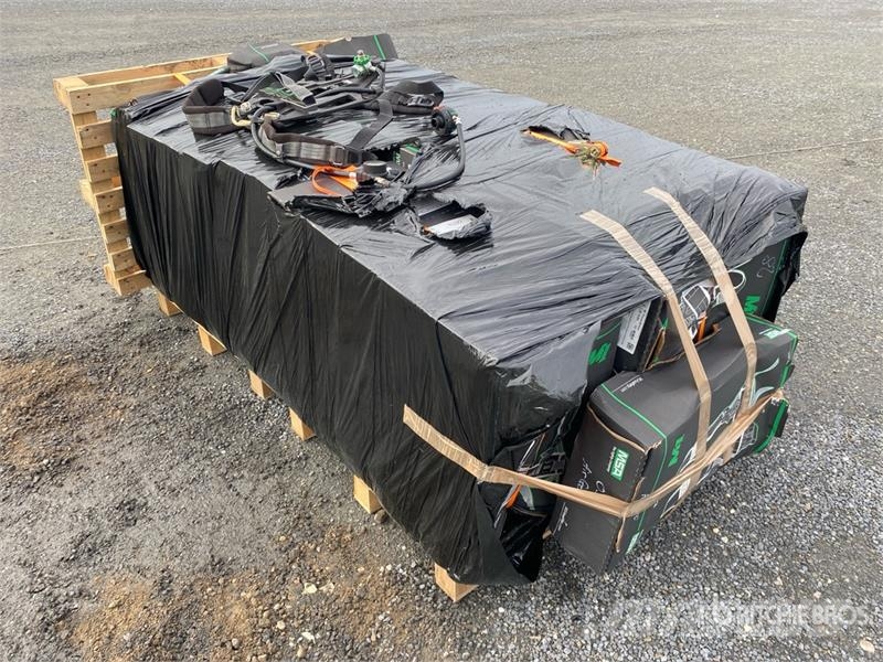  Quantity of (37) MSA Auer Breathing Apparatus معدات البناء - غير ذلك