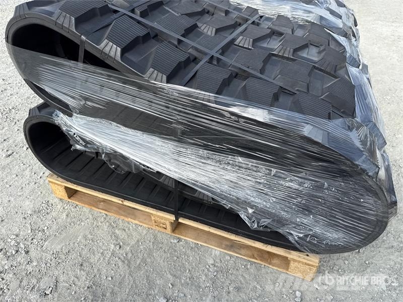 Quantity of (4) 400X72.5X76N Tracks (Unused) Muut