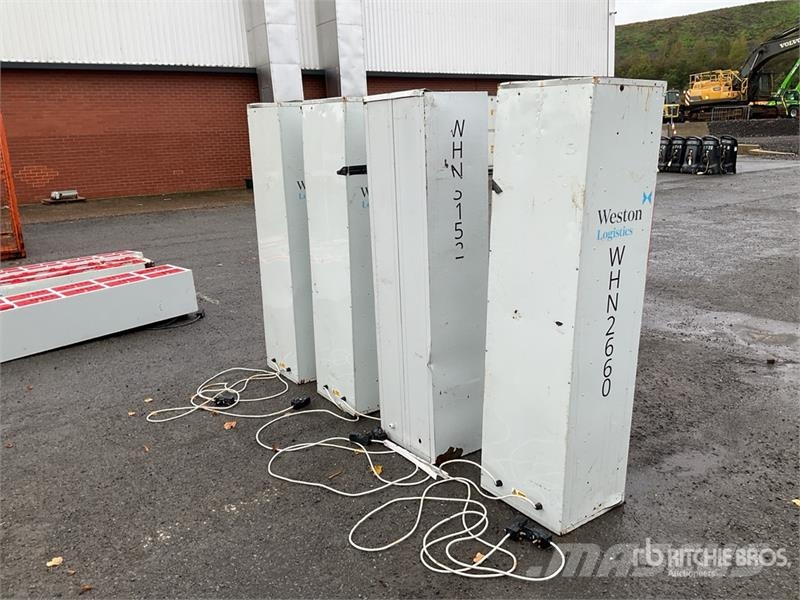 Quantity of (4) Armorgard Powerstation Tool Cabine Maszyny budowlane - Inne