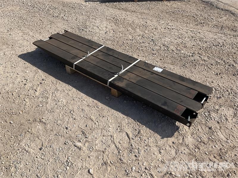 Quantity of (4) ARPH Cargo Fork Sleeve (Unused) Overige tweedehands voorzetapparatuur en componenten