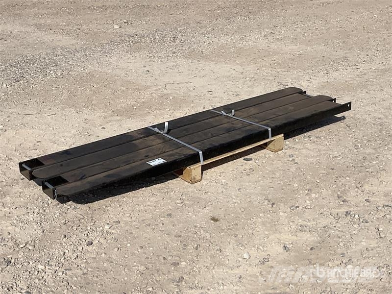 Quantity of (4) ARPH Cargo Fork Sleeve (Unused) Overige tweedehands voorzetapparatuur en componenten
