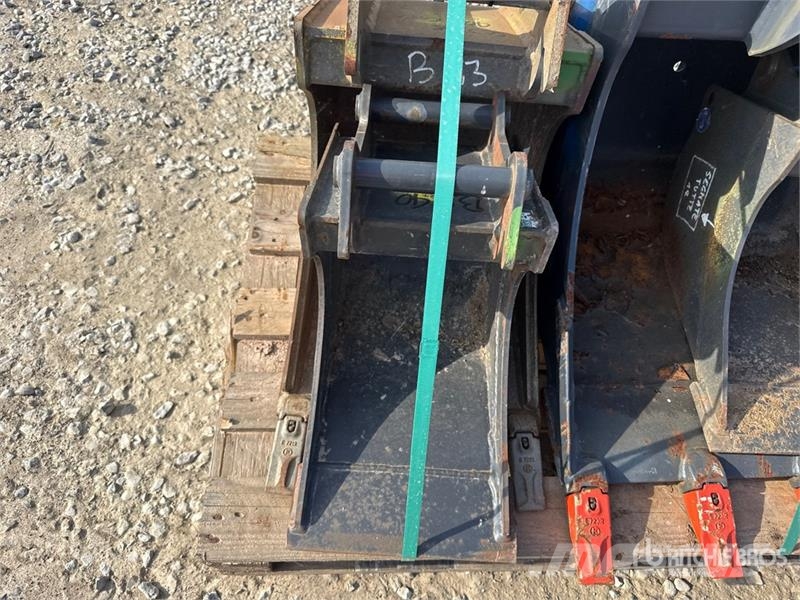  Quantity of (4) Cangini Excavator Bucket دلاء
