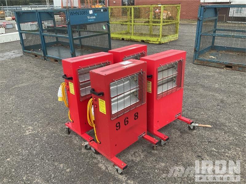  Quantity of (4) Clarke Devil 371P Space Heater معدات التسخين والإذابة