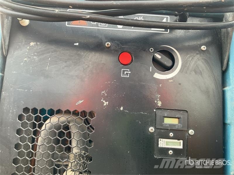  Quantity of (4) Dehumidifier Other components