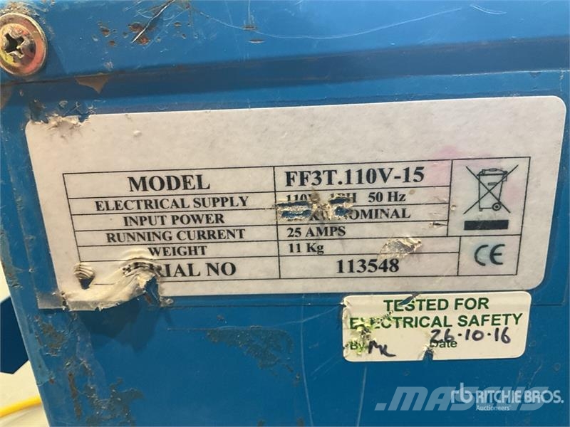 Quantity of (4) FF3T Space Heater Ogrevalna in odtajevalna oprema