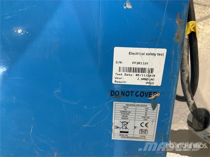 Quantity of (4) FF3T Space Heater Ogrevalna in odtajevalna oprema