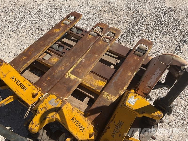  Quantity of (4) Ibernest Pallet Jack (Inoperable) Rokas palešu ratiņi