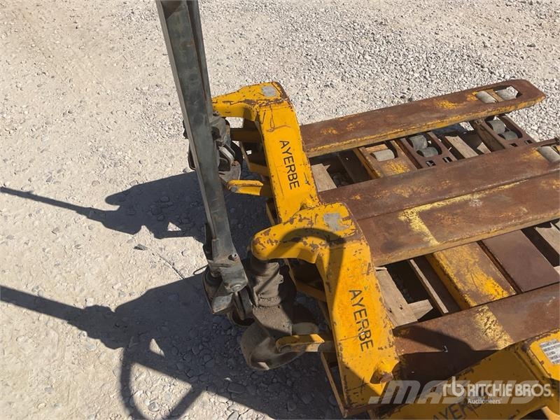  Quantity of (4) Ibernest Pallet Jack (Inoperable) Rokas palešu ratiņi