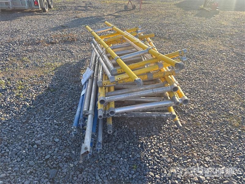 Quantity of (4) Instant INS205 DW G-Rail Frame 0.7 Ehitustellingud