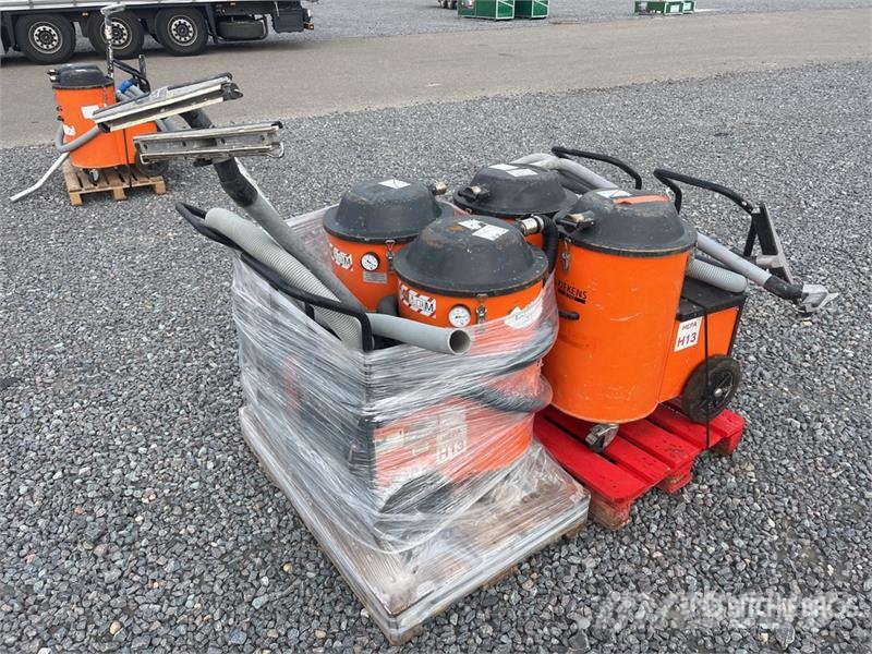 Quantity of (4) Kiekens B192 Vacuum Cleaner 진공 청소기