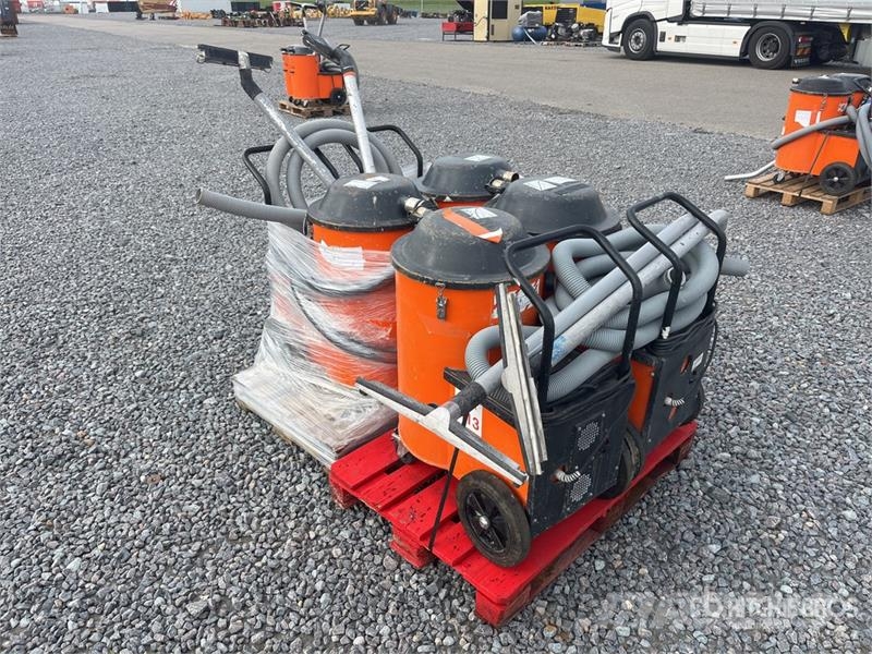 Quantity of (4) Kiekens B192 Vacuum Cleaner 진공 청소기